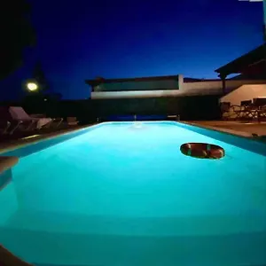 https://villa-agatha-vacaciones-en-familia-en-lanzarote.in-canary-islands.com