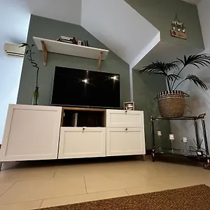 https://casa-laura-puerto-calero.in-canary-islands.com